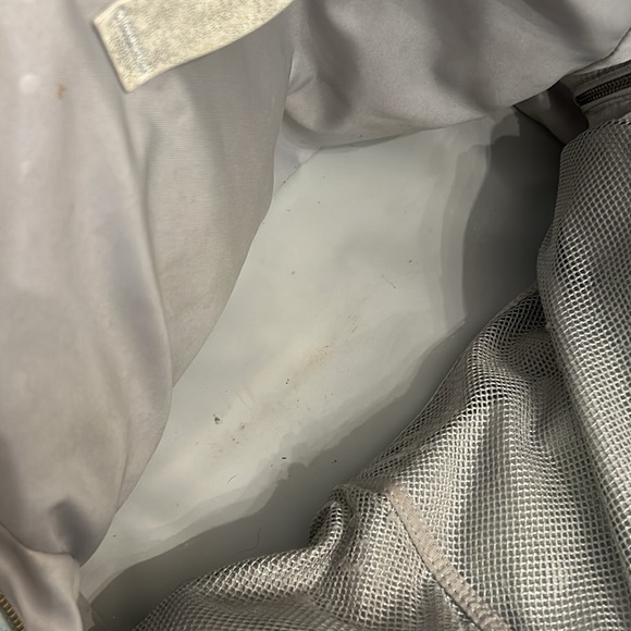 Lululemon Sweat Once A Day Bag Silver Metallic Yoga Gym Weekend Bag - Picture 9 of 16